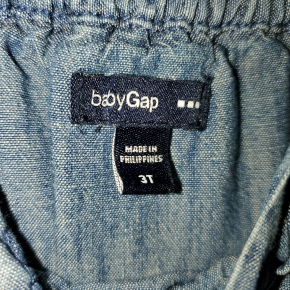 Baby GAP Chambray Romper with Pockets!!!!! - Picture 3 of 3